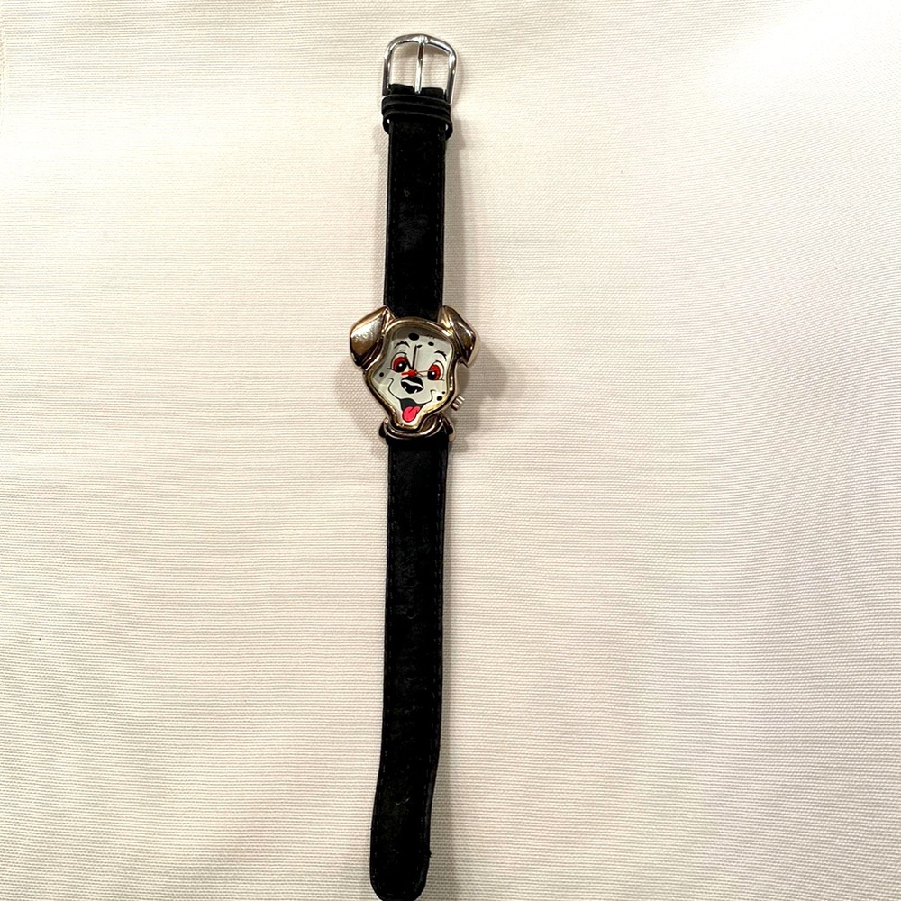“101 Dalmatians” Timex vintage watch!!   Silver head case, black leather band.